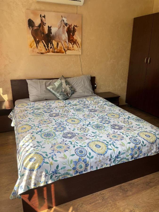 Lotos Apartament Apartment Burgas Luaran gambar